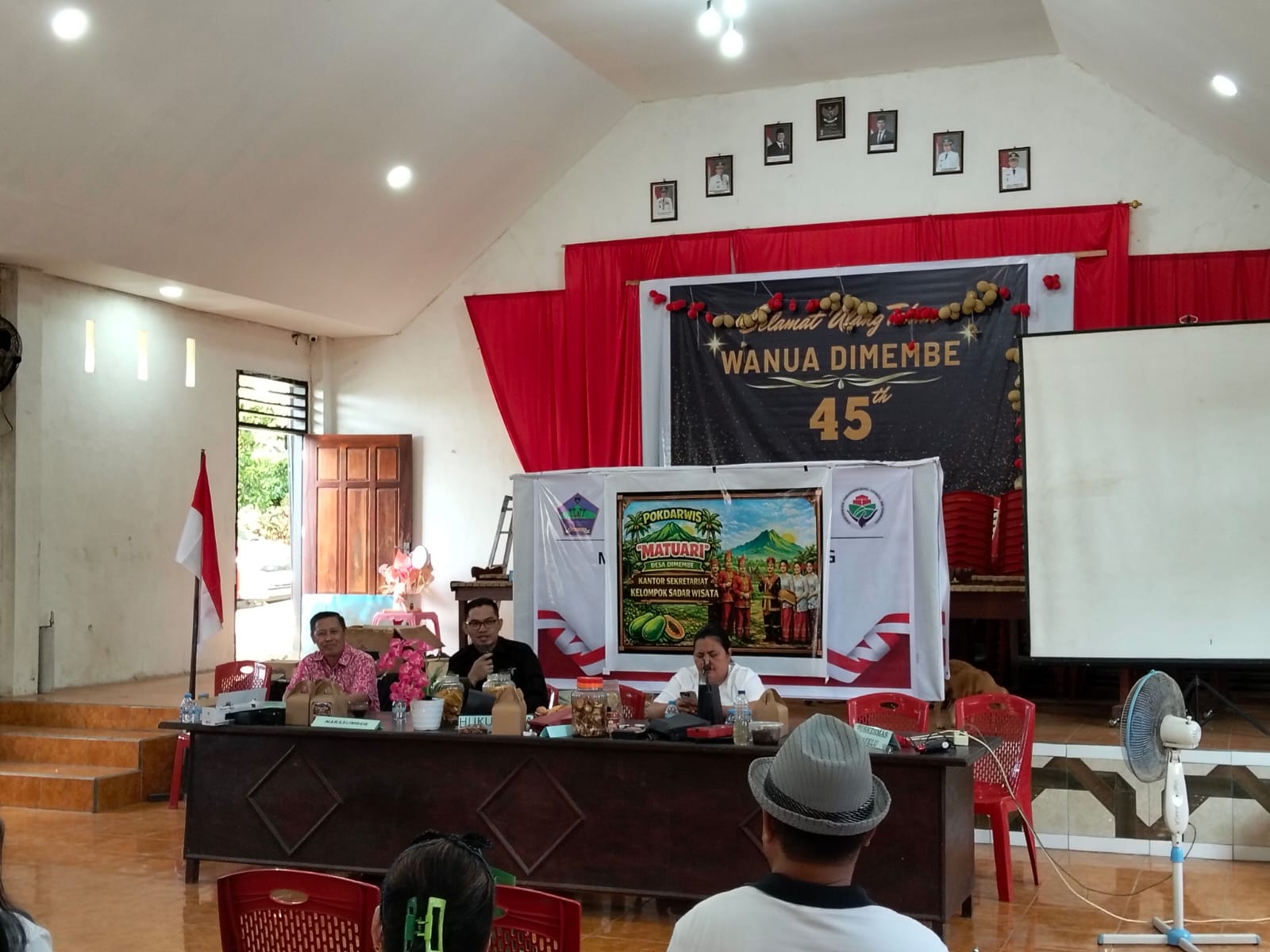 STIPAR GANDENG ASIDEWI TURUN PENGEMDIAN DI DESA WISATA DIMEMBE